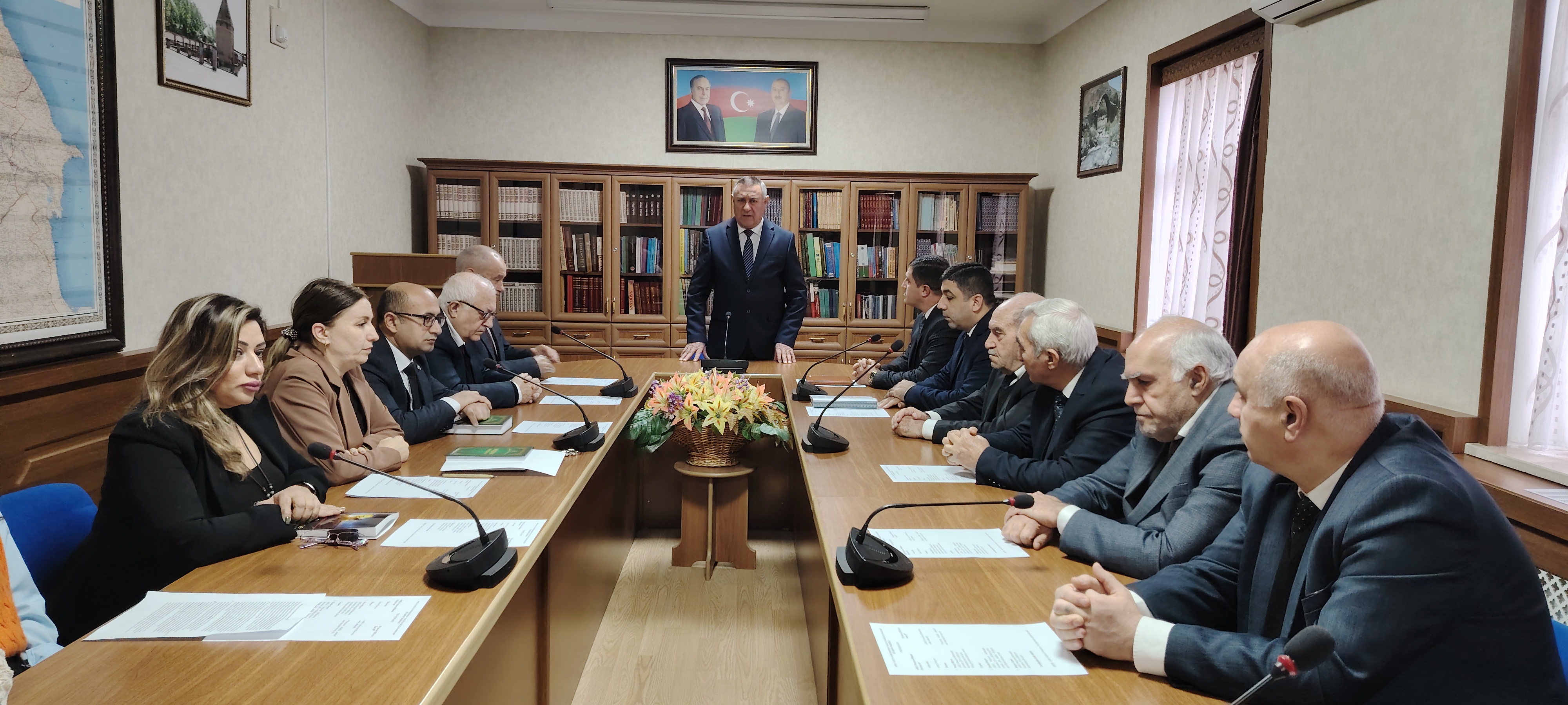 Naxçıvanın dilçi alimlərindən bəhs edən kitab ictimaiyyətə təqdim olundu